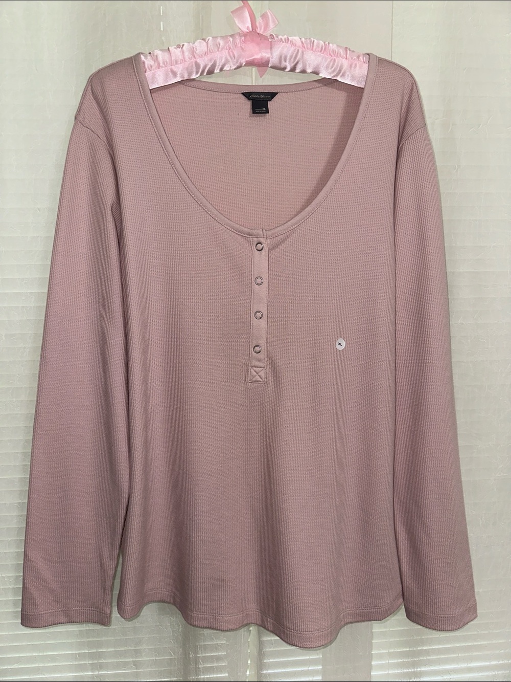Eddie Bauer XL Pale Lavender Soft Waffle Scoop Neck Long Sleeve Snap Henley Top